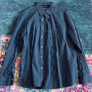 American Eagle men’s size large button down.